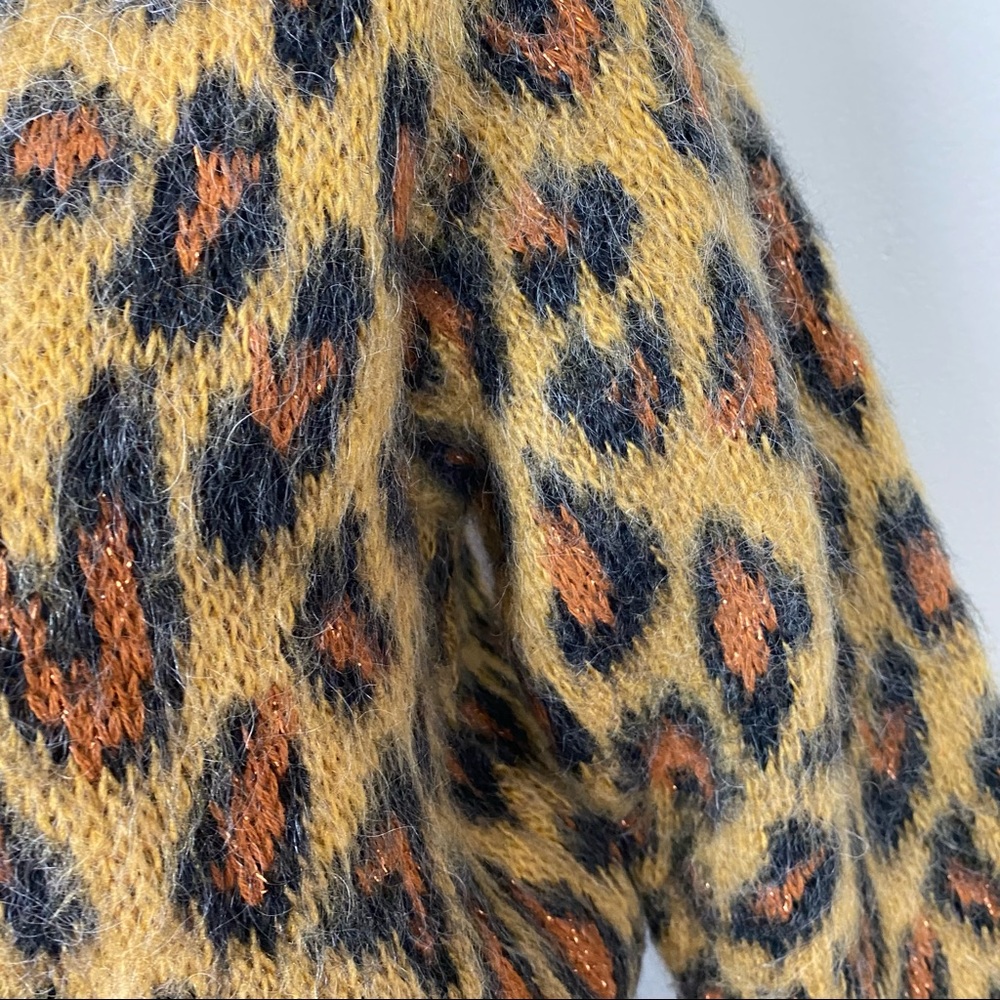 Anthro Button Front Cheetah Print Sweater with Metallic Shimmer Crop Cardigan M - Picture 8 of 12